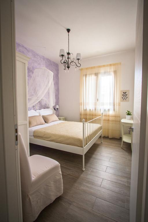 Venustas Bed & Breakfast LMP Екстериор снимка